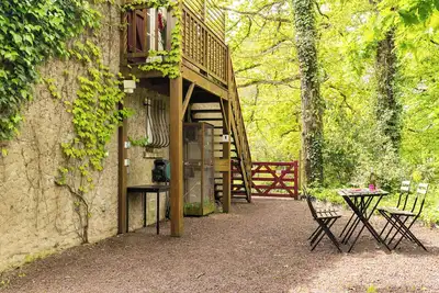 Image de Studio 'Les Gîtes Du Robelier - Le Nid' avec jardin partagé, balcon et Wi-Fi