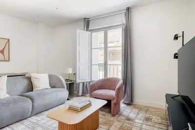 Image de Delightful Malasaña 1br w/ Elevator, nr Shopping, by Blueground