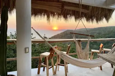 Image de Casa con Palapa y Vista a la IncreĂble Playa del PacĂfico en la Costa Oaxaqueña