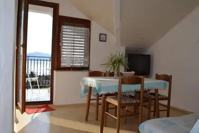 Image de Appartement de deux chambres avec le balcon et la vue sur le mer Gradac, Makarska (A-22460-e)