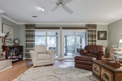 Image de Paradise Cove - Salt water pool + close to beaches!