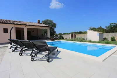 Image de Maison de vacances Nina avec piscine chauffée