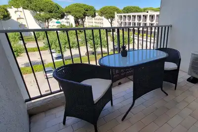 Image de Studio Proche Centre Et Plage Avec Clim Et Parking