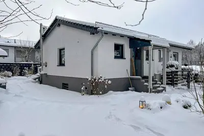 Image de Modern, Rustig Gelegen met Terras, Dichtbij Bruchhauser Steiner