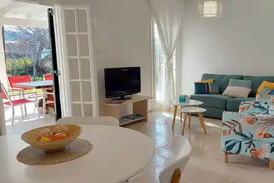 Image de 1 minute walk to the beach of Acharavi! Homely cottage with private garden