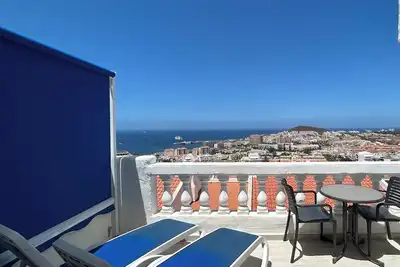 Image de One bedroom penthouse with sea views(K117)
