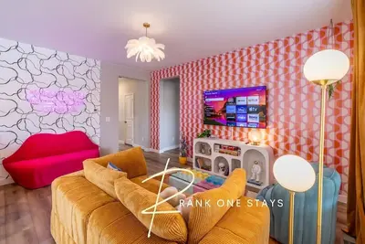 Image de King Bed / Pool / Golf / Arcade