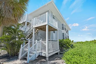 Image de Open For Your Winter Getaway! Gulf Villa at Palm Island Resort B1711a