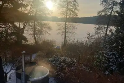 Image de Ruhiges Ferienappartment am See und Wirlpool
