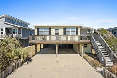 Image de Mello Yello Sea Casa - 908 E Beach Drive- Coastal Vacation Resorts