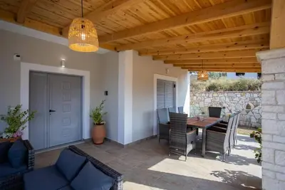 Image de Discover Tranquil Opulence at Luxury Villa Levanda in Southern Albania