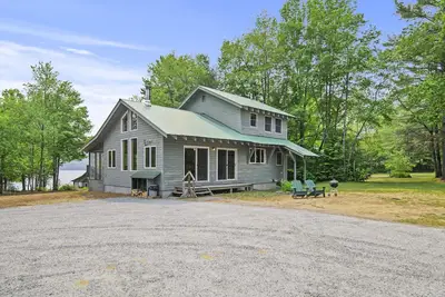 Image de Beautiful year-round Adirondack rental on Paradox Lake