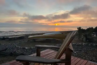 Image de Sandy Point Shalom Cabin- Ocean view and access - 20 mins from Bellingham