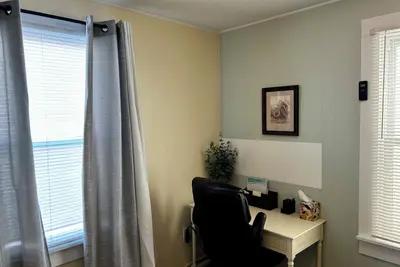 Image de Bright and spacious condo, a short walk to the beach, boardwalk and amusements.
