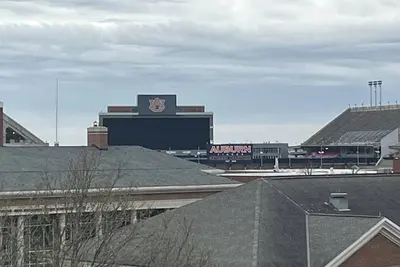 Image de Elite Excellence With Soaring Views of Jordan Hare!