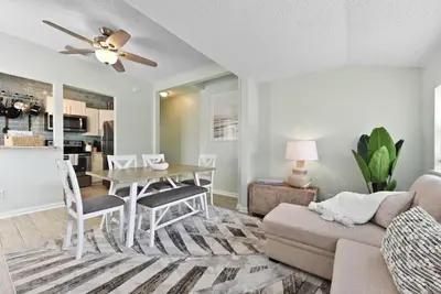Image de Sunshine House|1 Blk to Beach|Close to Mayo