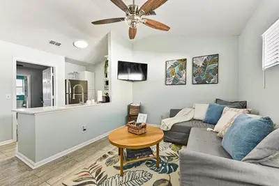 Image de Pink Dolphin 3| Beachside Cottage| Walk Everywhere