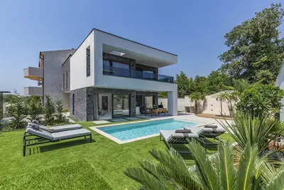 Image de Luxury Villa Xquisite with Pool