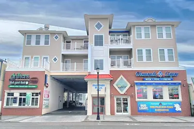 Image de 4009 Landis Avenue, Unit: 10