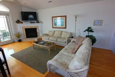 Image de 21 67th Street, Unit:East