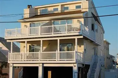 Image de 117 93rd Street West