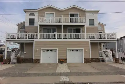 Image de 53 81st Street, Unit:East