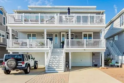 Image de Sea Isle City Escape in Townsends Inlet 4br/2. 5b