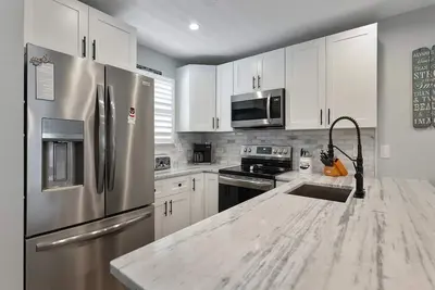 Image de 3400 Landis Avenue Unit 204
