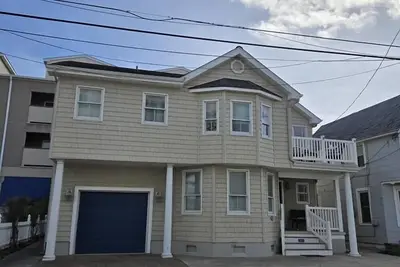 Image de 4207 Pleasure Avenue Front