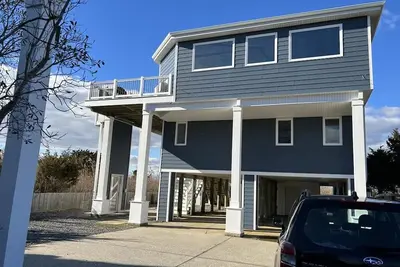 Image de 1400 Landis Ave East - Rear House