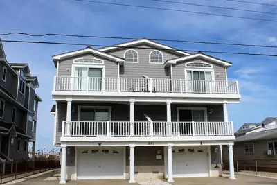 Image de 213 54th Street West