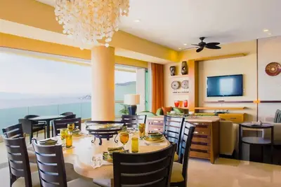 Image de Stunning luxury property on the beach, with 3 outdoor swimming pools