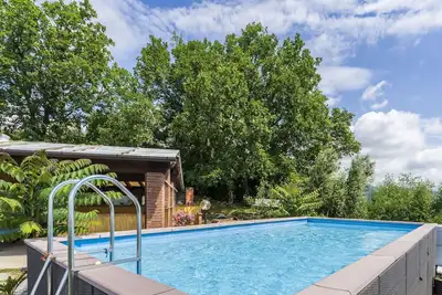 Image de Merveilleuse maison de vacances privée avec piscine privée, Wifi, animaux admis et parking