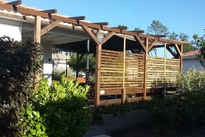 Image de Chalet dans parc les vignes 5 étoiles. Prestations camping attenant gratuites