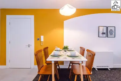 Image de Modern 2br Apartment: Sleeps 8, near OldTrafford