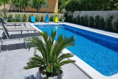 Image de Luxury pool and sauna accommodation in Podstrana
