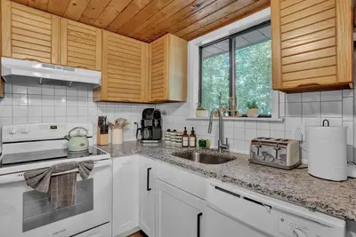 Image de Hot Tub, Game Room, Fireplace, Mins to Ski, Pets