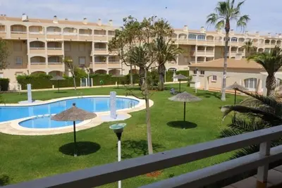 Image de Appartement 2 Chambres près de la Plage avec Climatisation