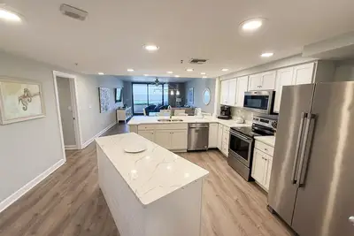 Image de Gulf Front Condo With Stunning Views!