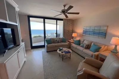 Image de Gulf Front Condo With Stunning Views!