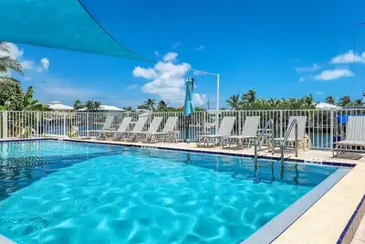 Image de Blue Buoy 1 bedroom 1 bath condo with boat slip an