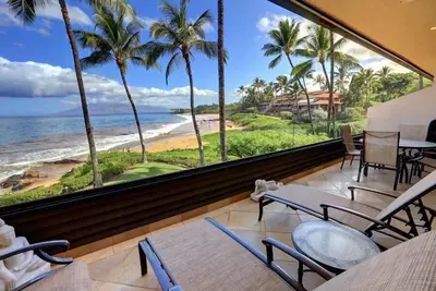 Image de Ultimate Beachfront Retreat: Makena Surf E204 - Prime Location & Amazing Views!