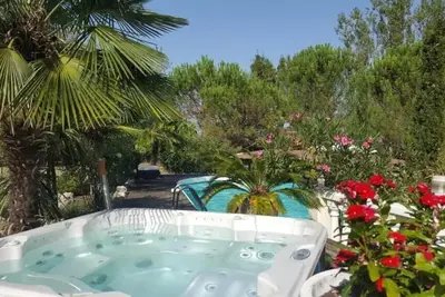 Image de Villa luxe campagne \n jacuzzi piscine