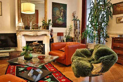 Image de Chic Paris Apartment - Eiffel Tower