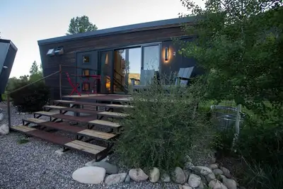 Image de Celestial Sights in a Tiny House Getaway - Unit 2