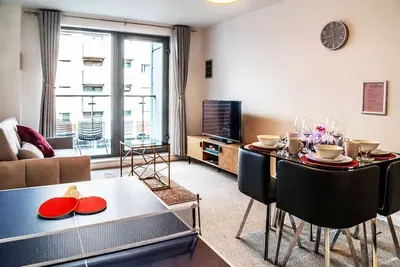 Aspire City Centre Suite - PingPong & Netflix