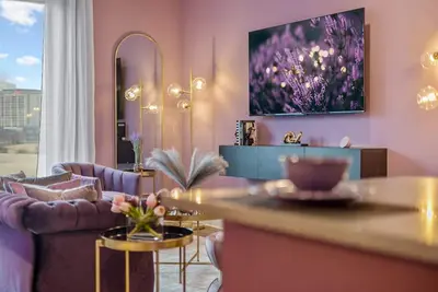 Image de Downtown Atlanta Oasis: Stylish & Work-Ready for Business Travelers & Explorers