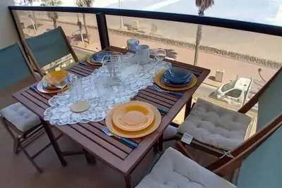 Image de Studio vue mer, ascenseur, parking, climatisation et wifi- 4noum18