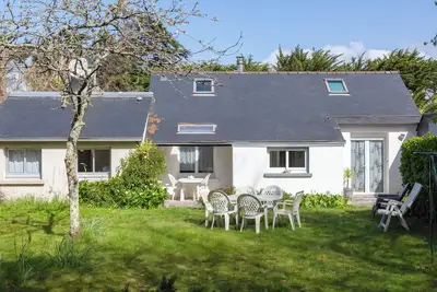 Image de Maison de vacances 'Ty Mam-goz - Pointe De La Torche' avec terrasse privée, jardin privé et Wi-Fi