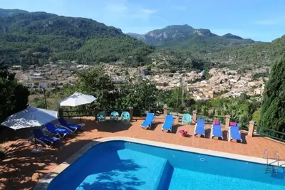 Maison de campagne \"Sa Cresta\" avec vue sur la montagne, Wi-Fi et climatisation
